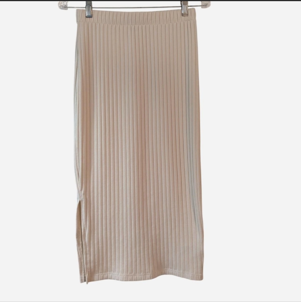 Old Navy Knit Pencil Skirt